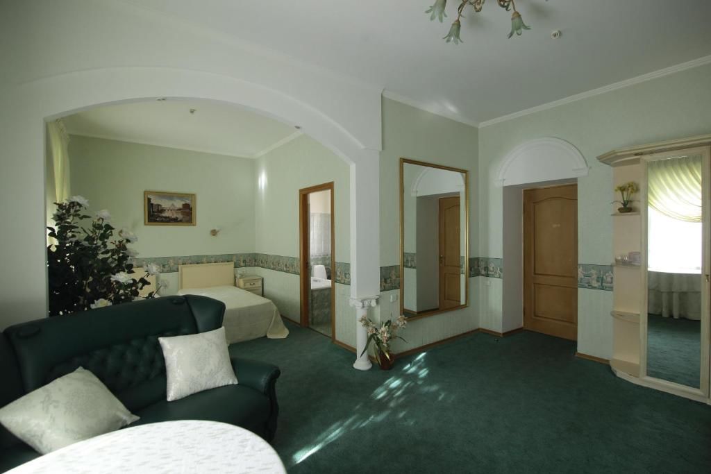 Отель Korall Николаев