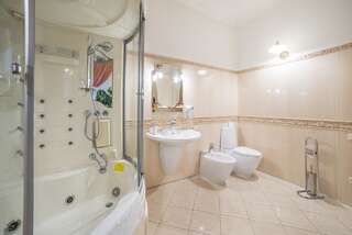 Отель Korall Николаев Апартаменты-2