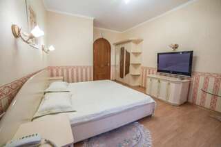 Отель Korall Николаев Полулюкс-4