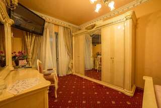 Отель Korall Николаев Люкс-2