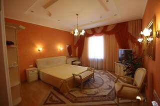 Отель Korall Николаев Люкс-14